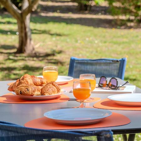 Les 15 Pins & La Mer -Your Green Getaway Near Sea & Beach Αντίμπ Εξωτερικό φωτογραφία