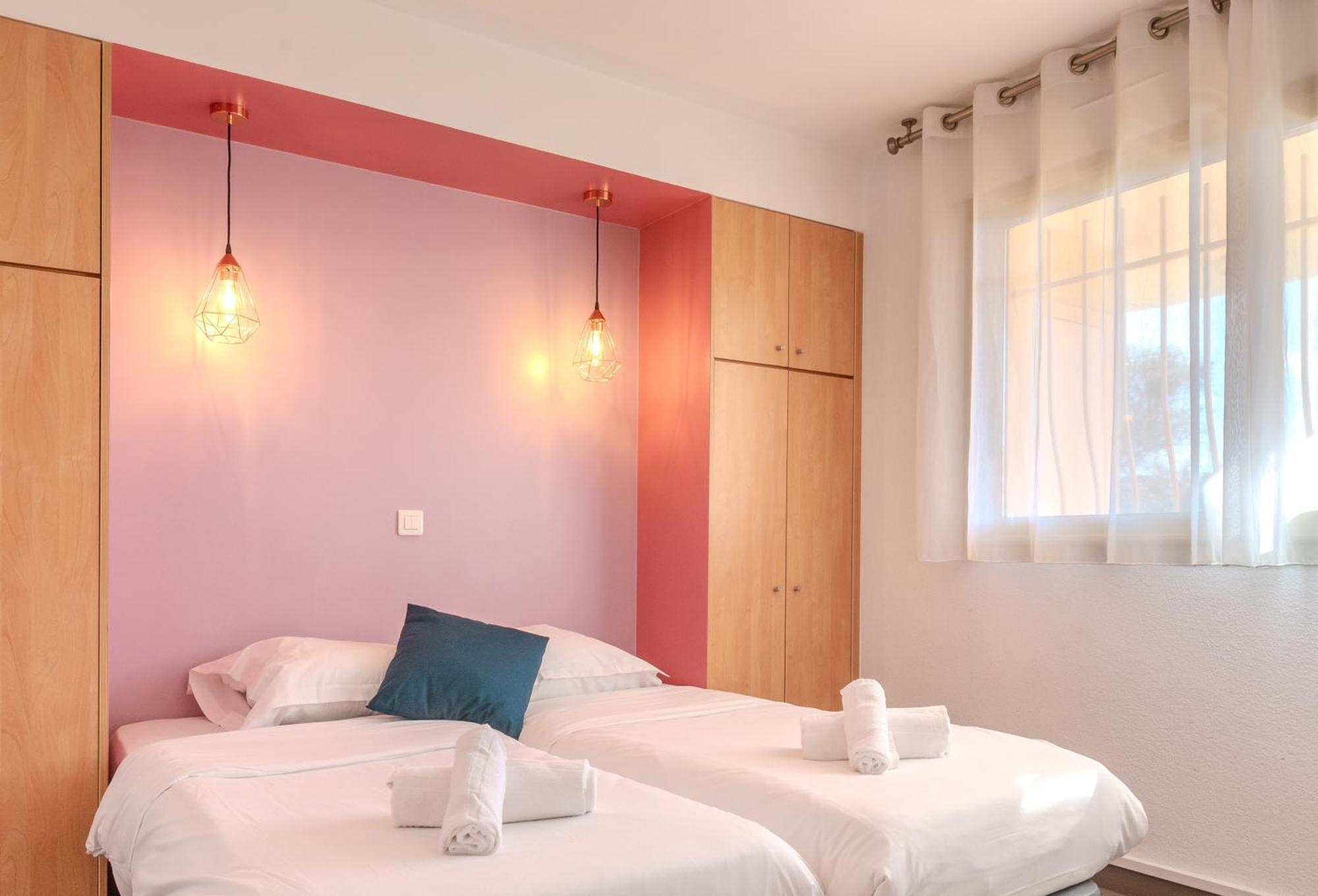 Les 15 Pins & La Mer -Your Green Getaway Near Sea & Beach Αντίμπ Εξωτερικό φωτογραφία
